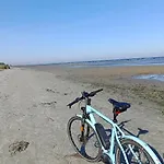 Дом отдыха Fischstuebchen Neeberg 5 - Bootshaus *