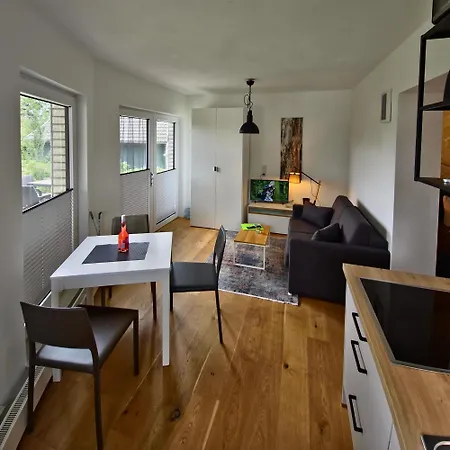 Fischstuebchen Neeberg 5 - Bootshaus *