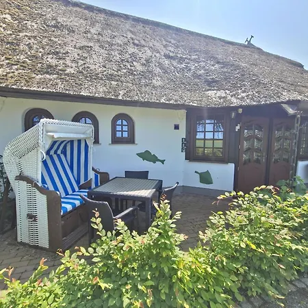 Fischstuebchen Neeberg 5 - Bootshaus Nyaraló Krummin