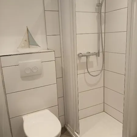 بيت للعطل Fischstuebchen Neeberg 5 - Bootshaus