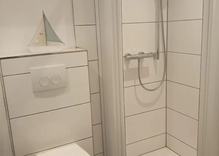 Dom wakacyjny Fischstuebchen Neeberg 5 - Bootshaus *