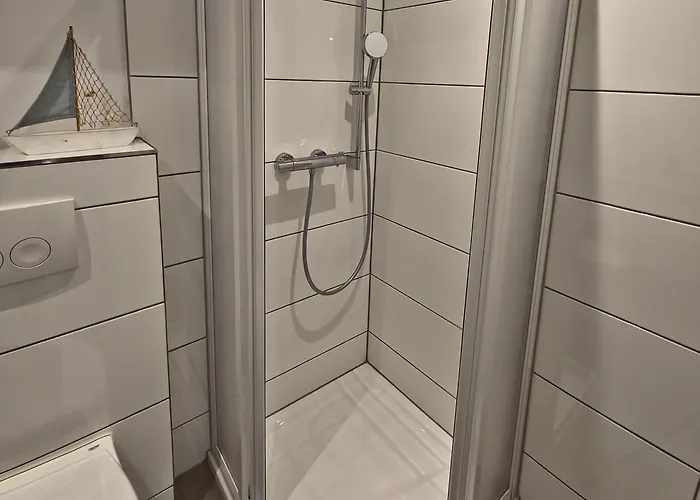 Fischstuebchen Neeberg 5 - Bootshaus Dom wakacyjny *